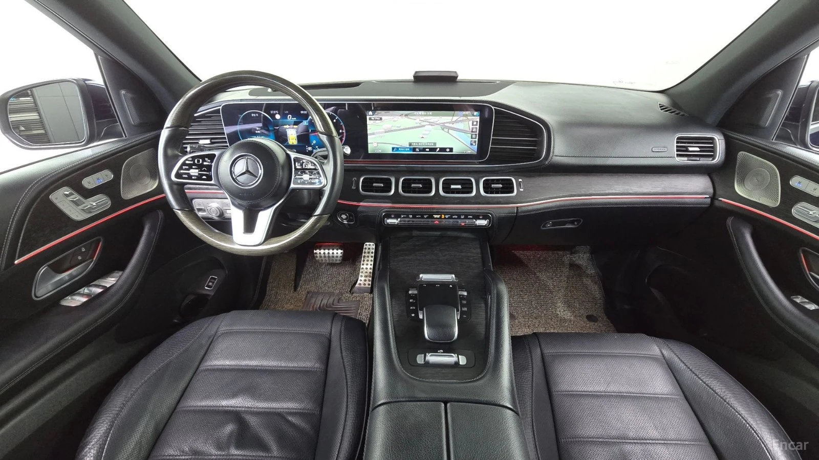 Mercedes-Benz GLS 400d 4MATIC* 360* МАСАЖИ* АВТОКРЕДИТ, снимка 5 - Автомобили и джипове - 55672009