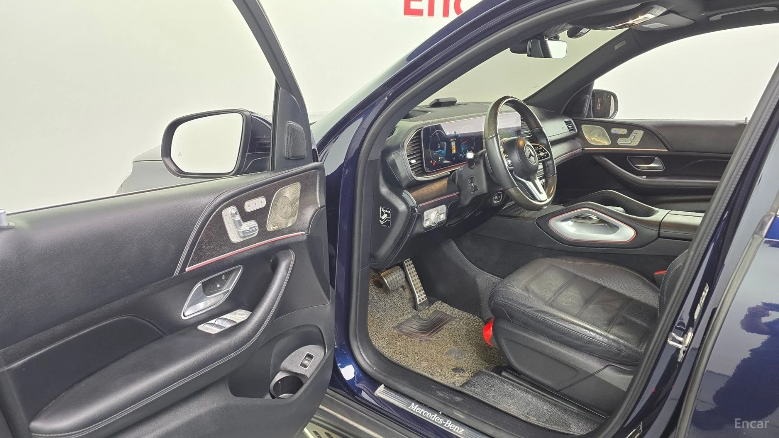 Mercedes-Benz GLS 400d 4MATIC* 360* МАСАЖИ* АВТОКРЕДИТ, снимка 8 - Автомобили и джипове - 55672009