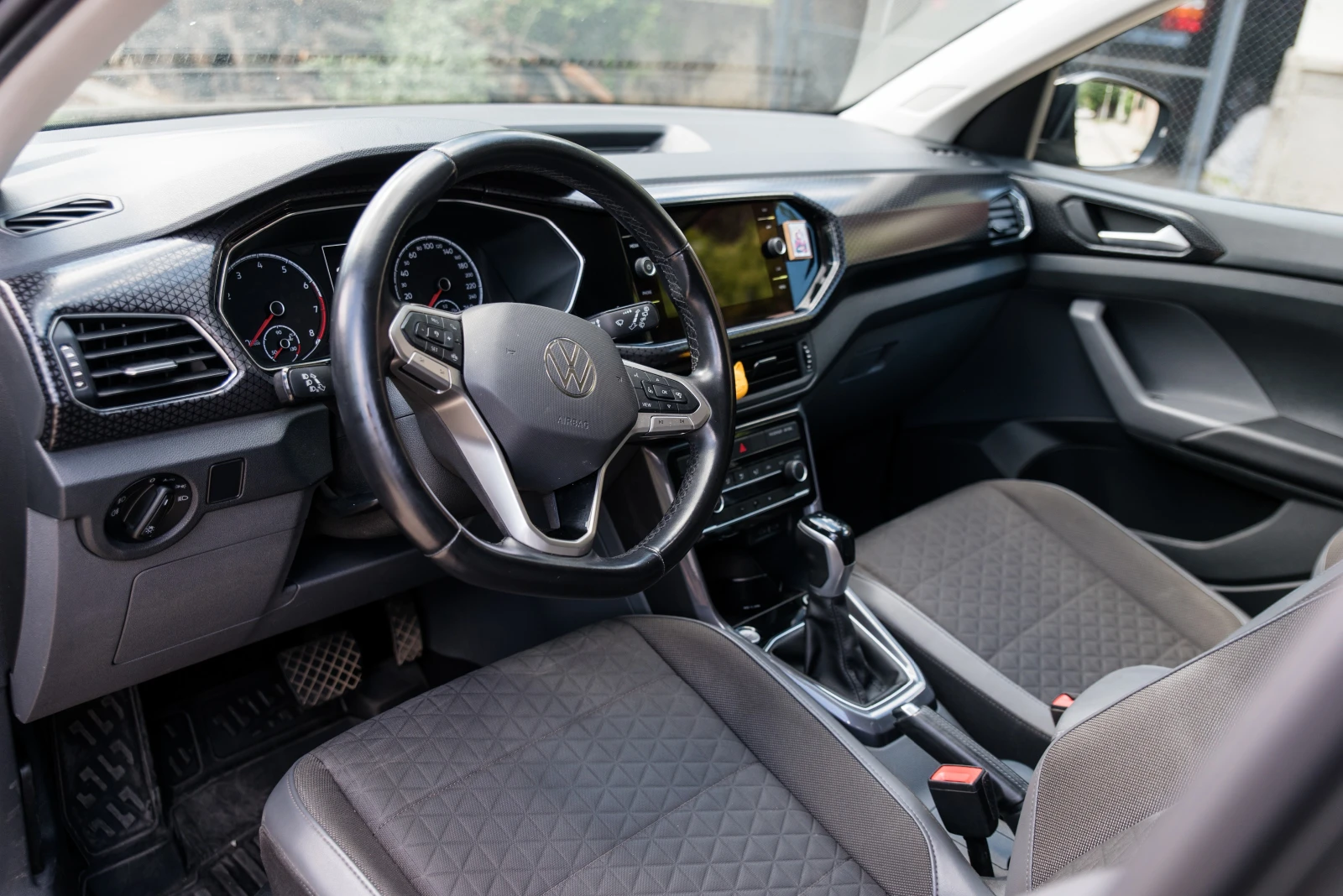 VW T-Cross, снимка 5 - Автомобили и джипове - 55837023