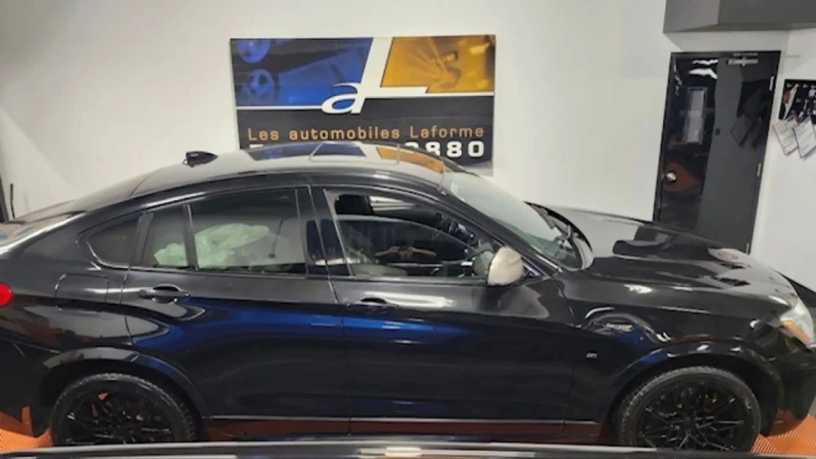BMW X4 M40i* Панорама * АвтоКредит* (ЦЕНА ДО БГ)* , снимка 2 - Автомобили и джипове - 55931739