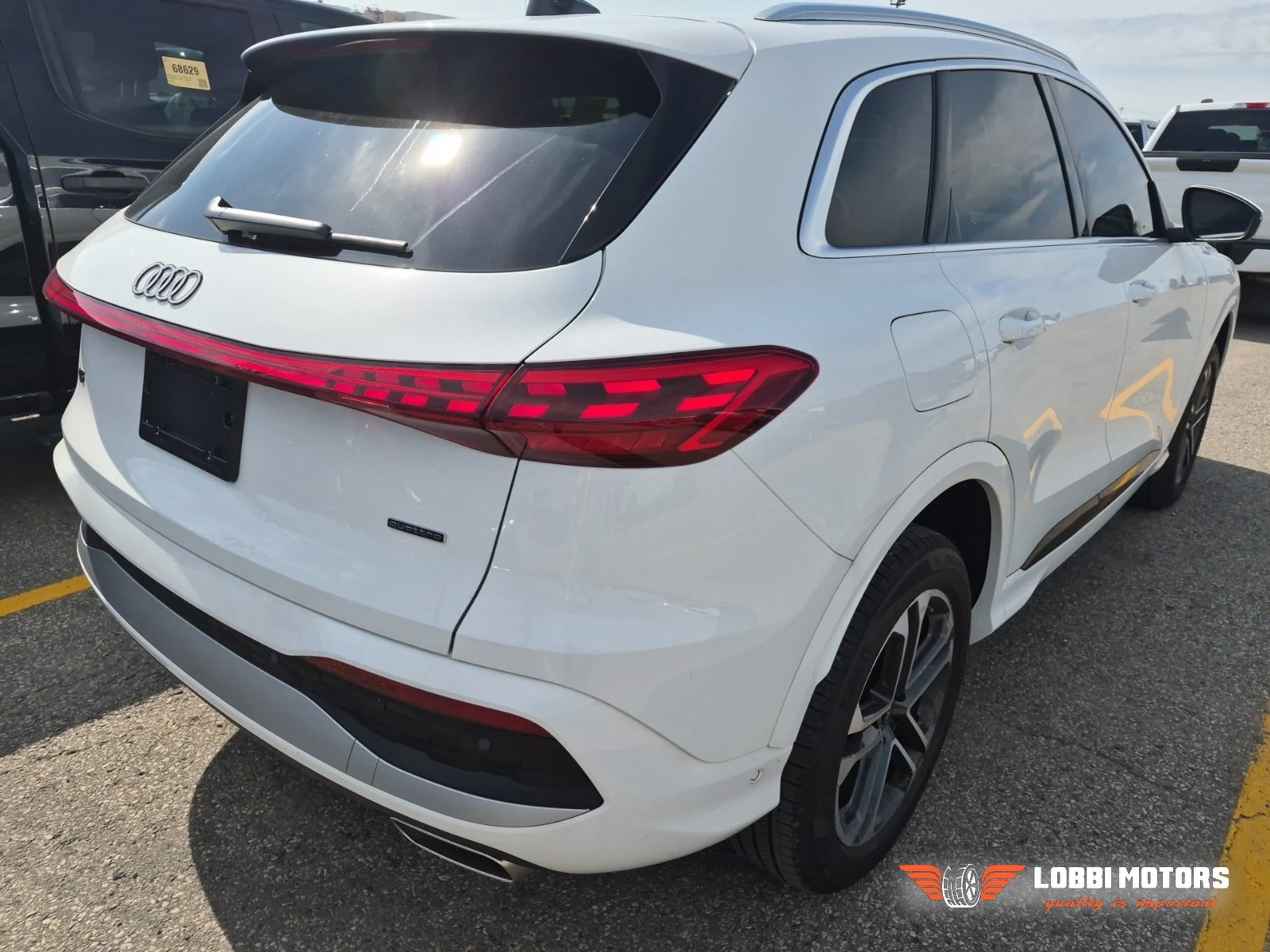 Audi Q5, снимка 3 - Автомобили и джипове - 56128902