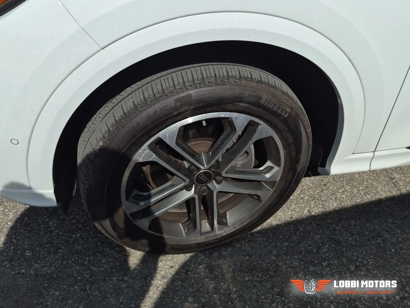 Audi Q5, снимка 6 - Автомобили и джипове - 56128902