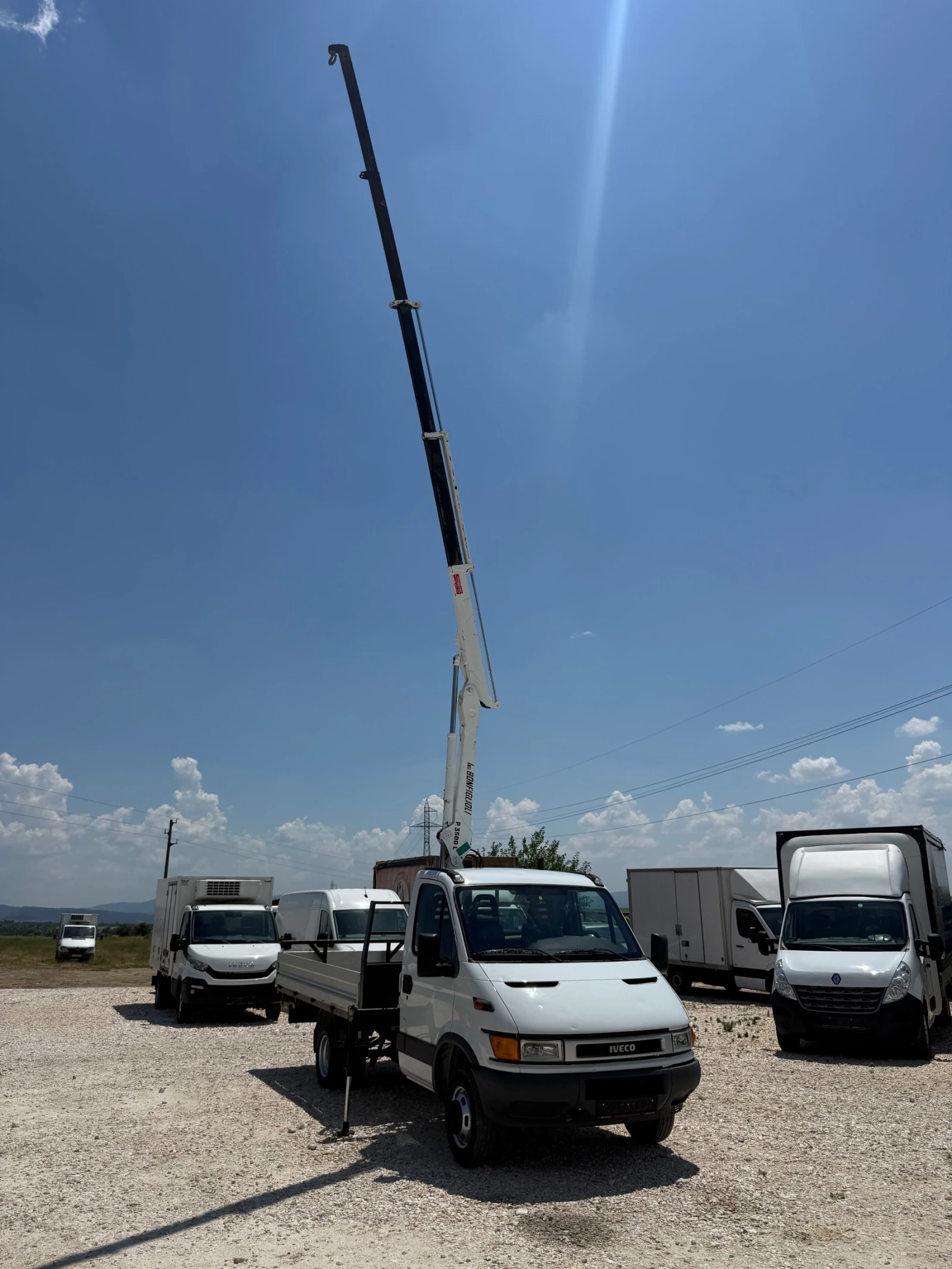 Iveco Daily 35C13 КЛИМАТИК БОРДОВИ С КРАН , снимка 8 - Бусове и автобуси - 55100090