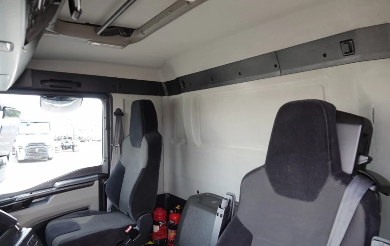 Man Tgs 41.470* 8X6* MANUAL* MEILLER KIPPER* WEBASTO, снимка 11 - Камиони - 53528067