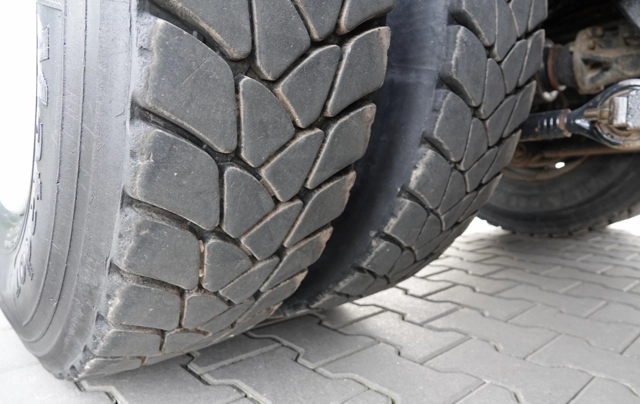 Man Tgs 41.470* 8X6* MANUAL* MEILLER KIPPER* WEBASTO - изображение 8