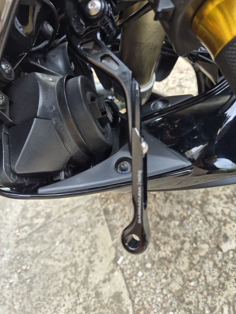 Yamaha YZF-R1, снимка 8 - Мотоциклети и мототехника - 52038594