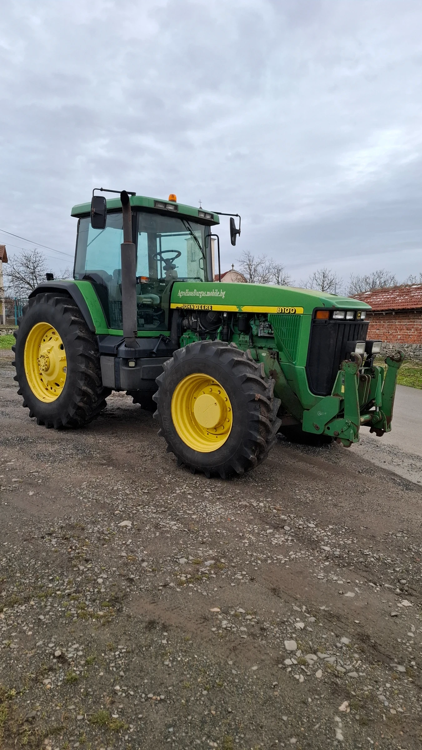 Трактор John Deere 8100, снимка 1