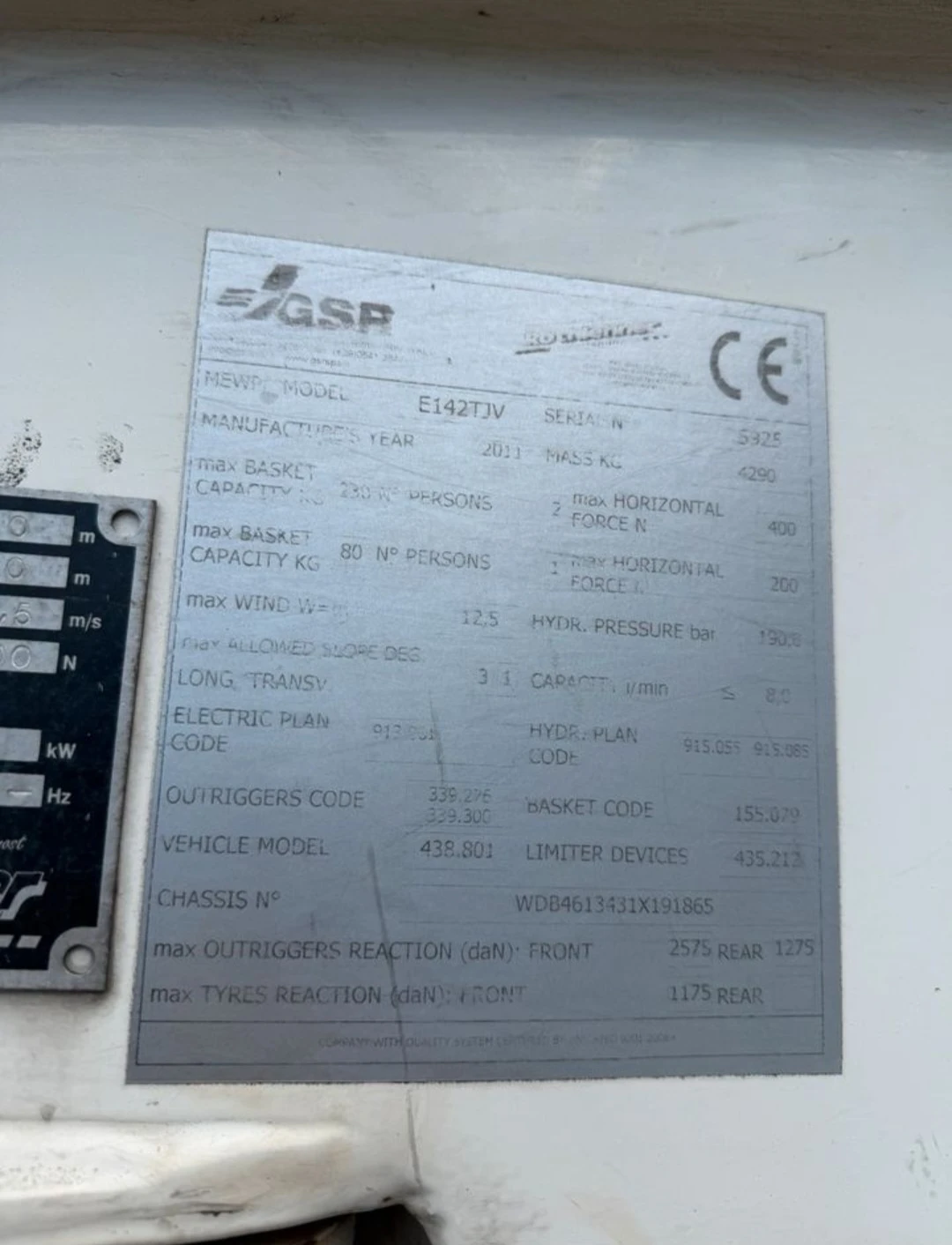 Автовишка Mercedes-Benz, снимка 4 - Индустриална техника - 55908216