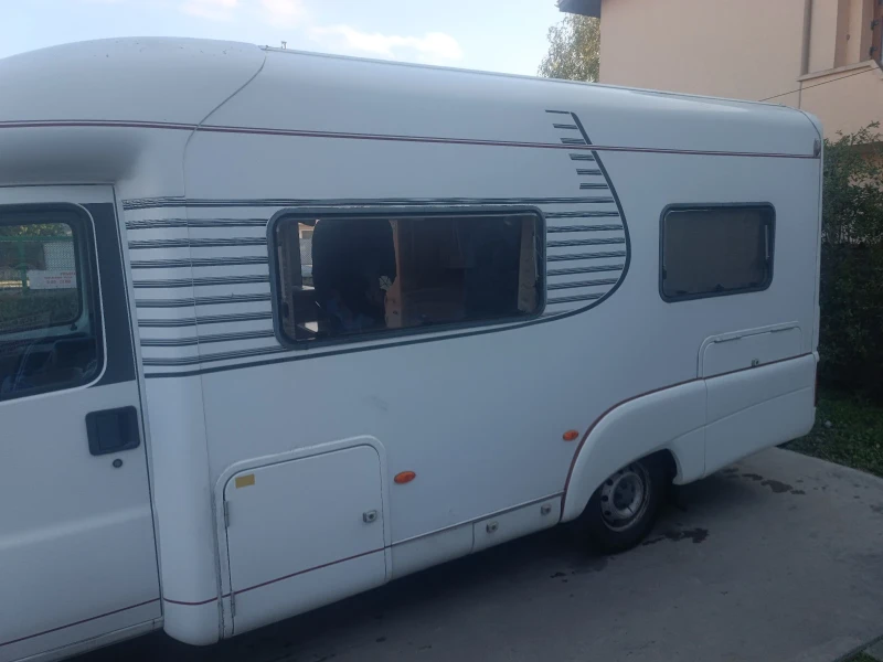 Кемпер LMC Fiat ducato 2.8 JTD, снимка 4 - Каравани и кемпери - 52158185