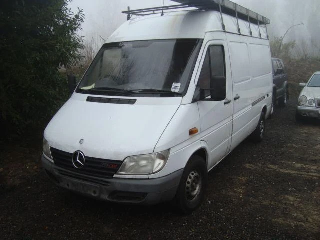 Трансмисия за Mercedes-Benz Sprinter 308, снимка 1 - Части - 22445582