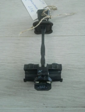 Панта врата ограничителна задна дясна Шкода Ситигоу