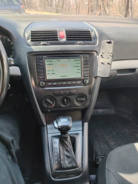 Skoda Octavia 2.0TDI DSG, снимка 6