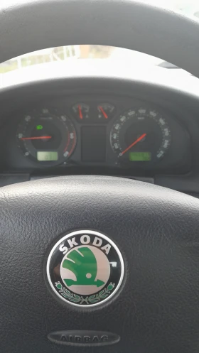 Skoda Superb 1.9TDI 130к.с., снимка 4