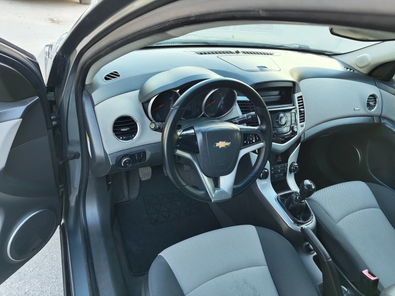 Chevrolet Cruze ГАЗ, снимка 3 - Автомобили и джипове - 47513175