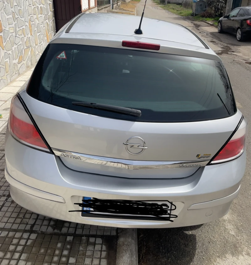 Opel Astra, снимка 2 - Автомобили и джипове - 47972732