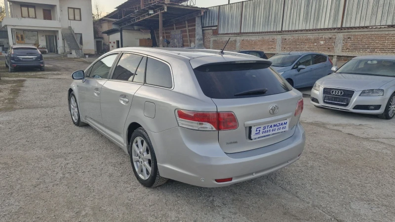 Toyota Avensis 2.2d 150hp avtomatik, снимка 7 - Автомобили и джипове - 48381372