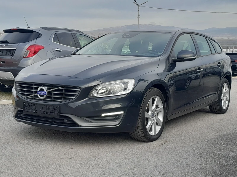 Volvo V60 2.0 D4 kinetic 180, снимка 1 - Автомобили и джипове - 48414987