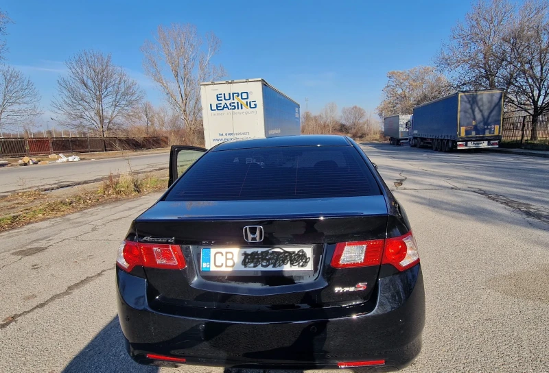 Honda Accord 2.2d Executive, снимка 6 - Автомобили и джипове - 48492596