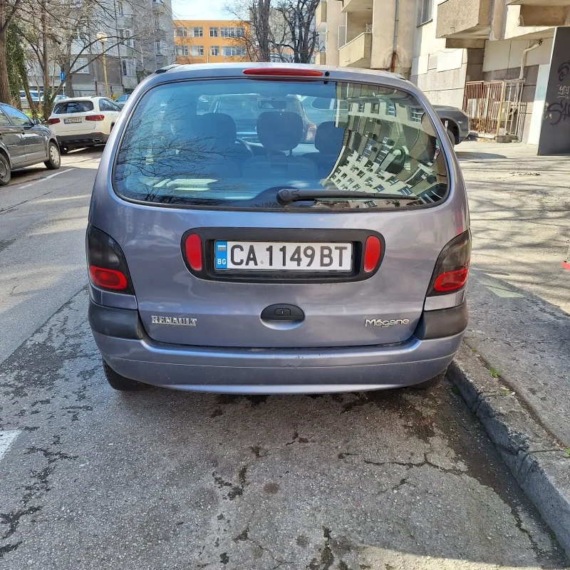 Renault Scenic, снимка 9 - Автомобили и джипове - 48784072