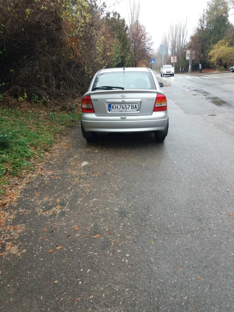 Opel Astra 1.6, снимка 2 - Автомобили и джипове - 52520478