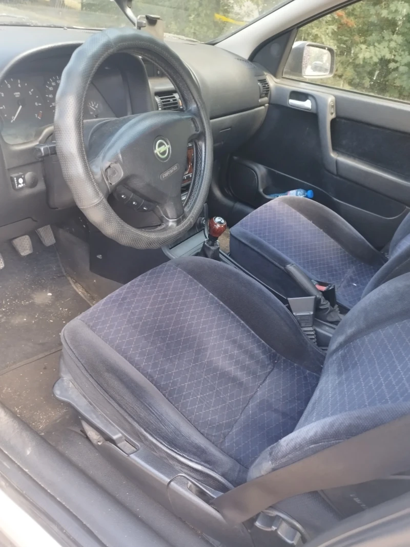 Opel Astra 1.6, снимка 4 - Автомобили и джипове - 52520478