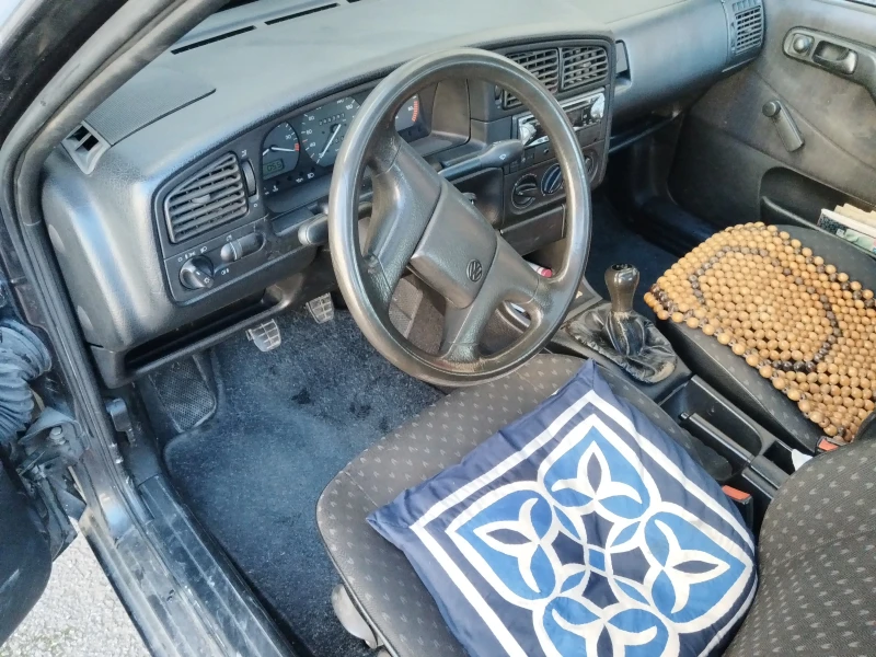 VW Passat 1, 9 TDI, снимка 9 - Автомобили и джипове - 52402842