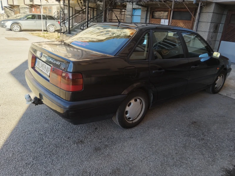 VW Passat 1, 9 TDI, снимка 5 - Автомобили и джипове - 52402842