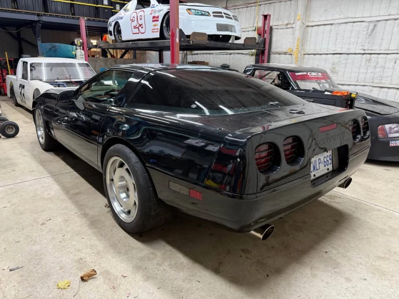 Chevrolet Corvette CARFAX* АВТОФИНАНСИРАНЕ* БЕЗ ПЪРВОНАЧАЛНА ВНОСКА* , снимка 4 - Автомобили и джипове - 52924806