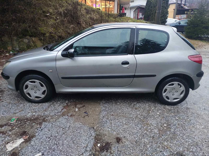 Peugeot 206 1.4, снимка 4 - Автомобили и джипове - 53519627