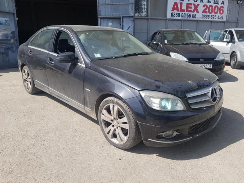 Mercedes-Benz C 220 ЗА ЧАСТИ, снимка 2 - Автомобили и джипове - 38409324