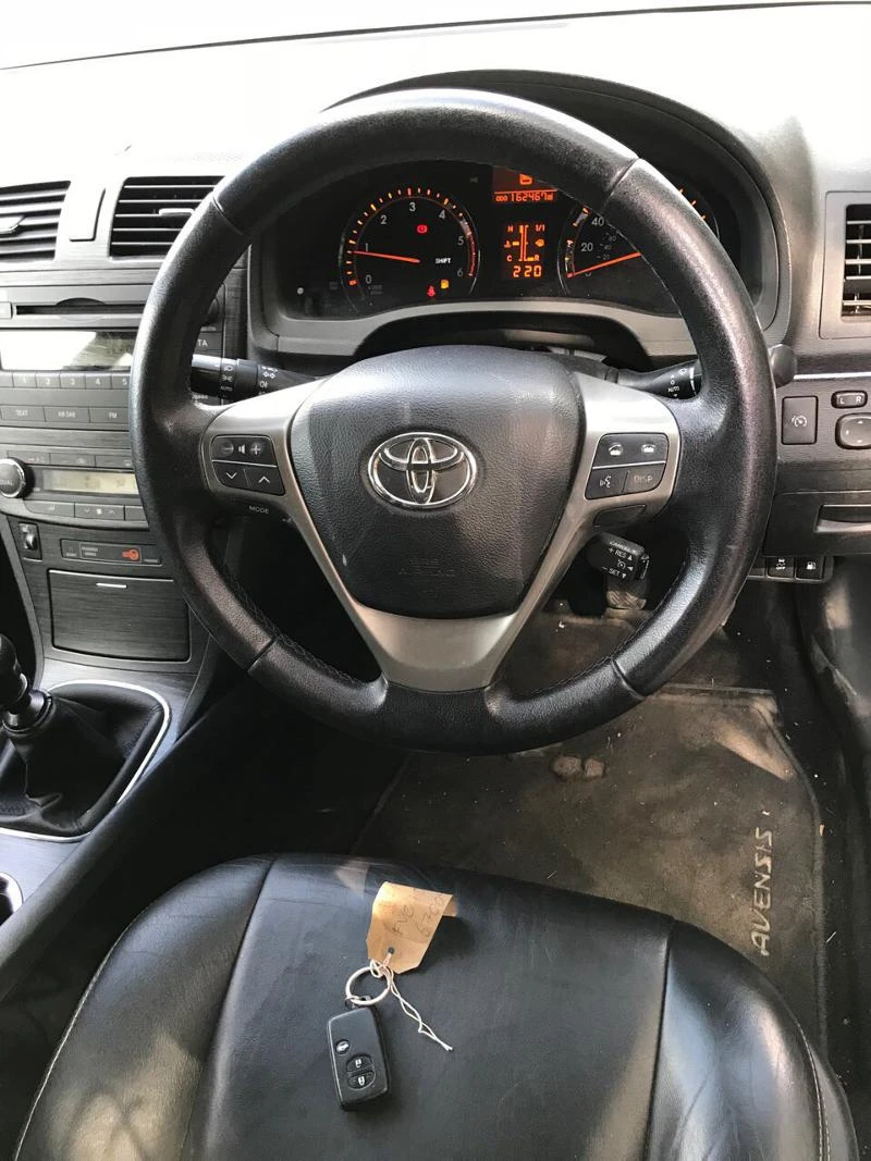 Toyota Avensis 2.0 d4d, снимка 5 - Автомобили и джипове - 25770838