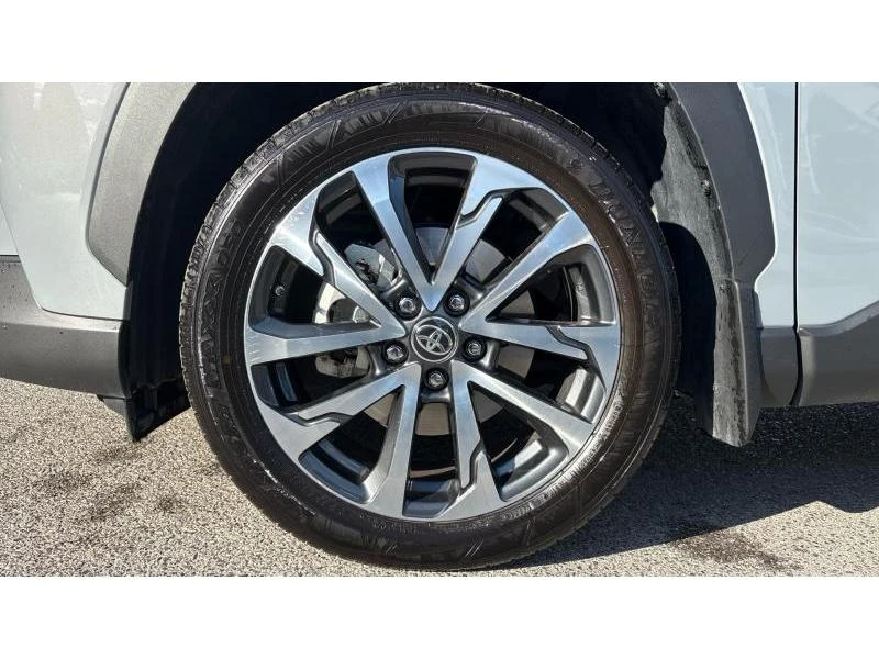 Toyota Corolla Cross 2.0HSD EXECUTIVE PLUS AWD, снимка 16 - Автомобили и джипове - 56359653