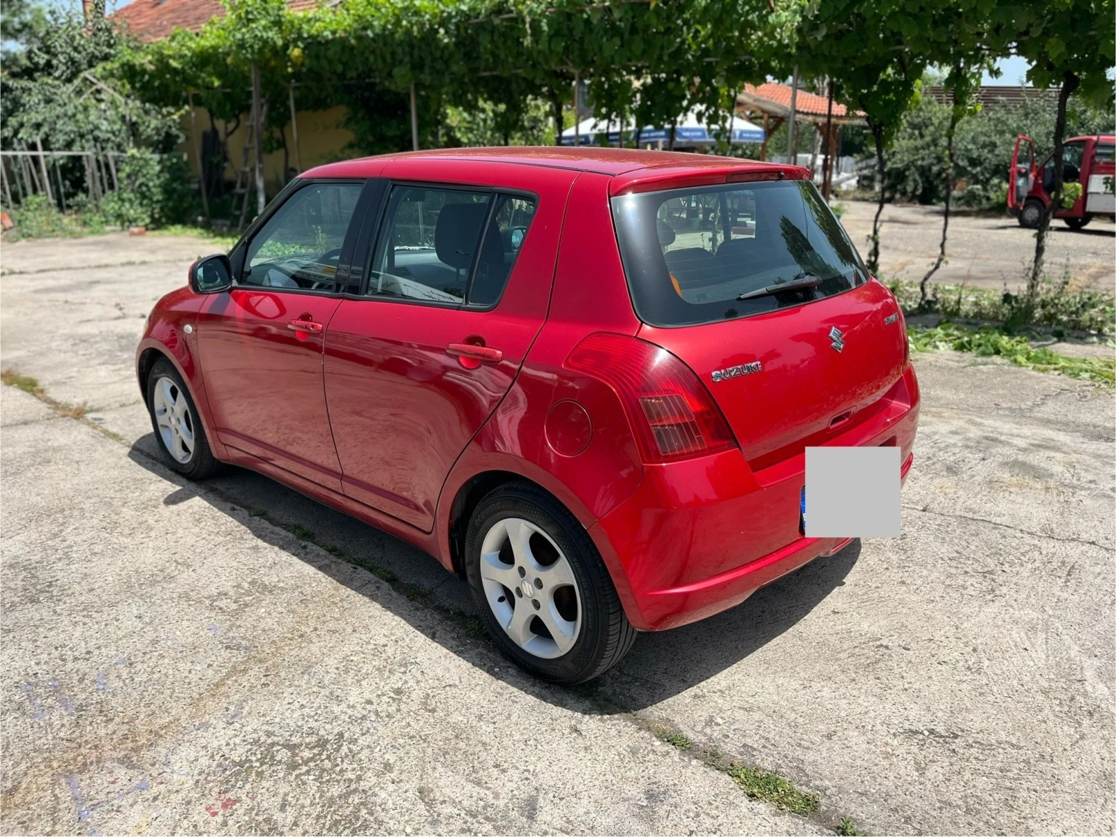 Suzuki Swift 1.3 Бензин 93 к.с. - изображение 8