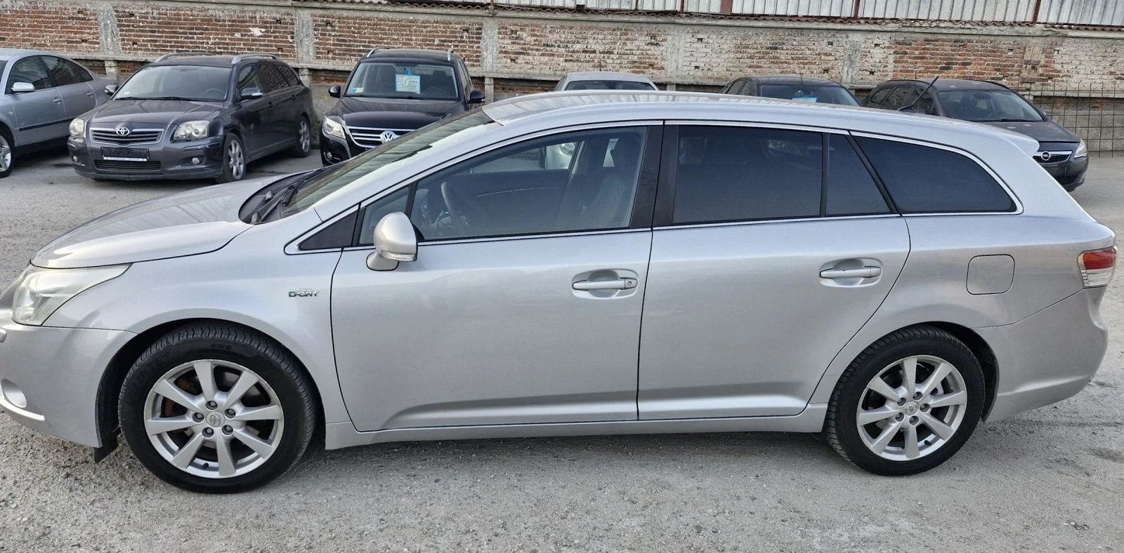 Toyota Avensis 2.2d 150hp avtomatik - изображение 7