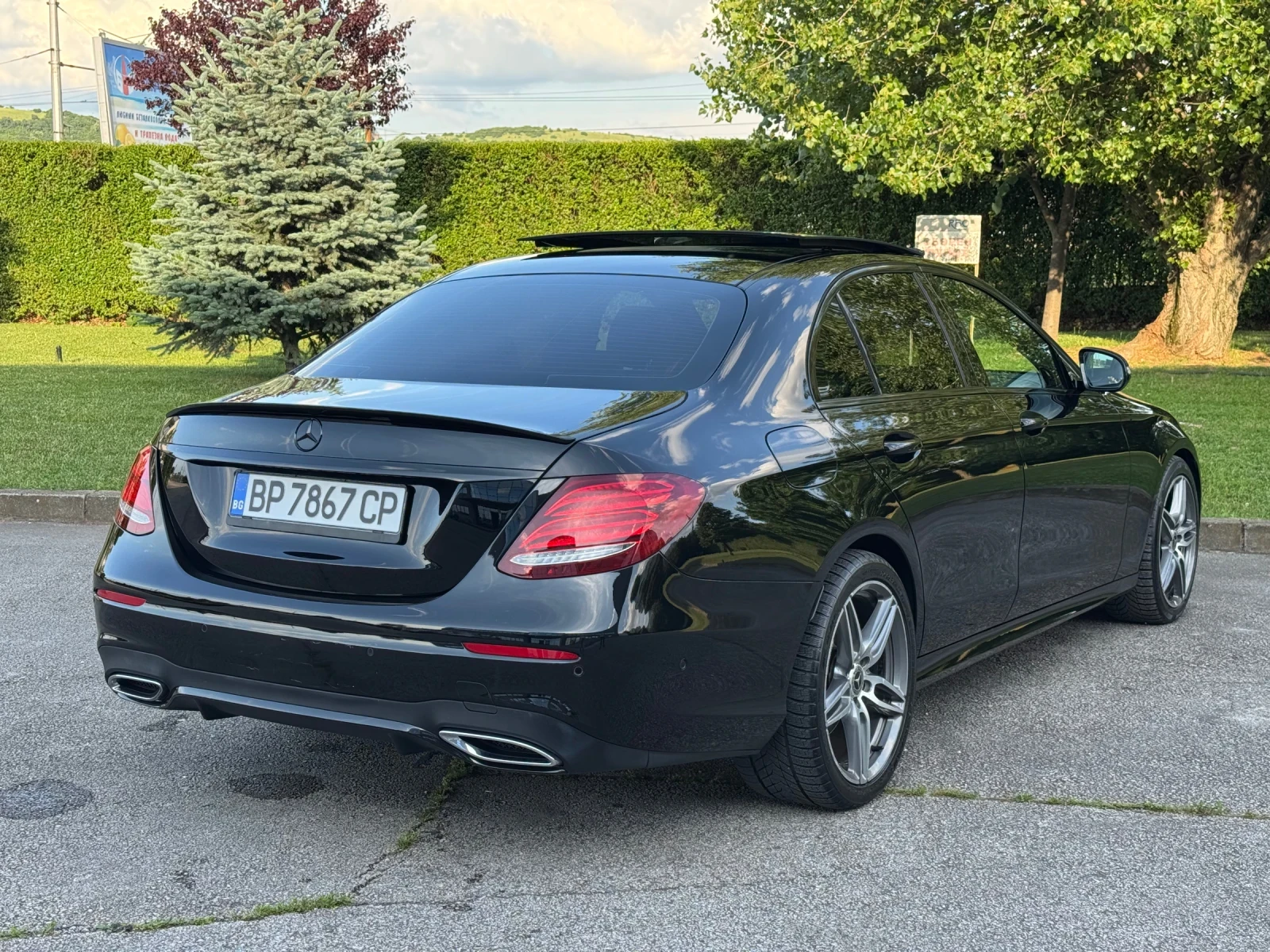 Mercedes-Benz E 350 AMG/DIGITAL/360/PANORAMA/BURMASTER - изображение 6