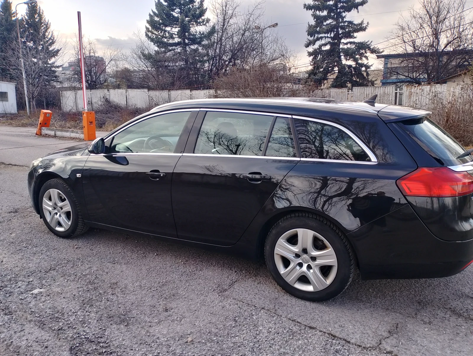 Opel Insignia Sport tourer  - изображение 9