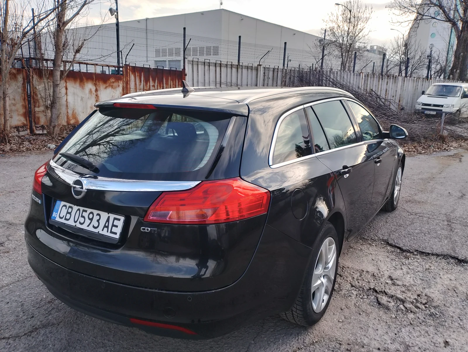Opel Insignia Sport tourer  - изображение 7