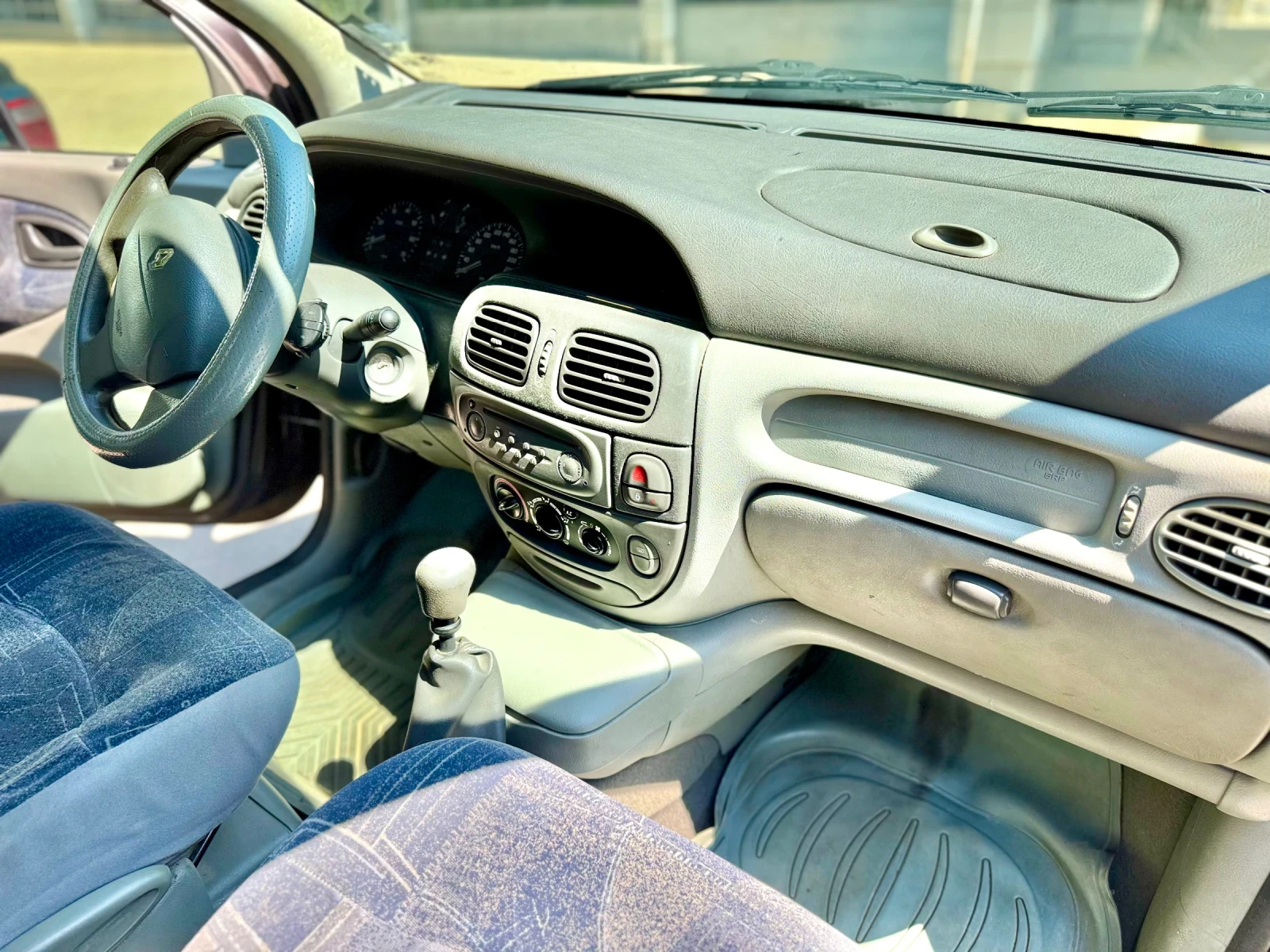 Renault Scenic  - изображение 6
