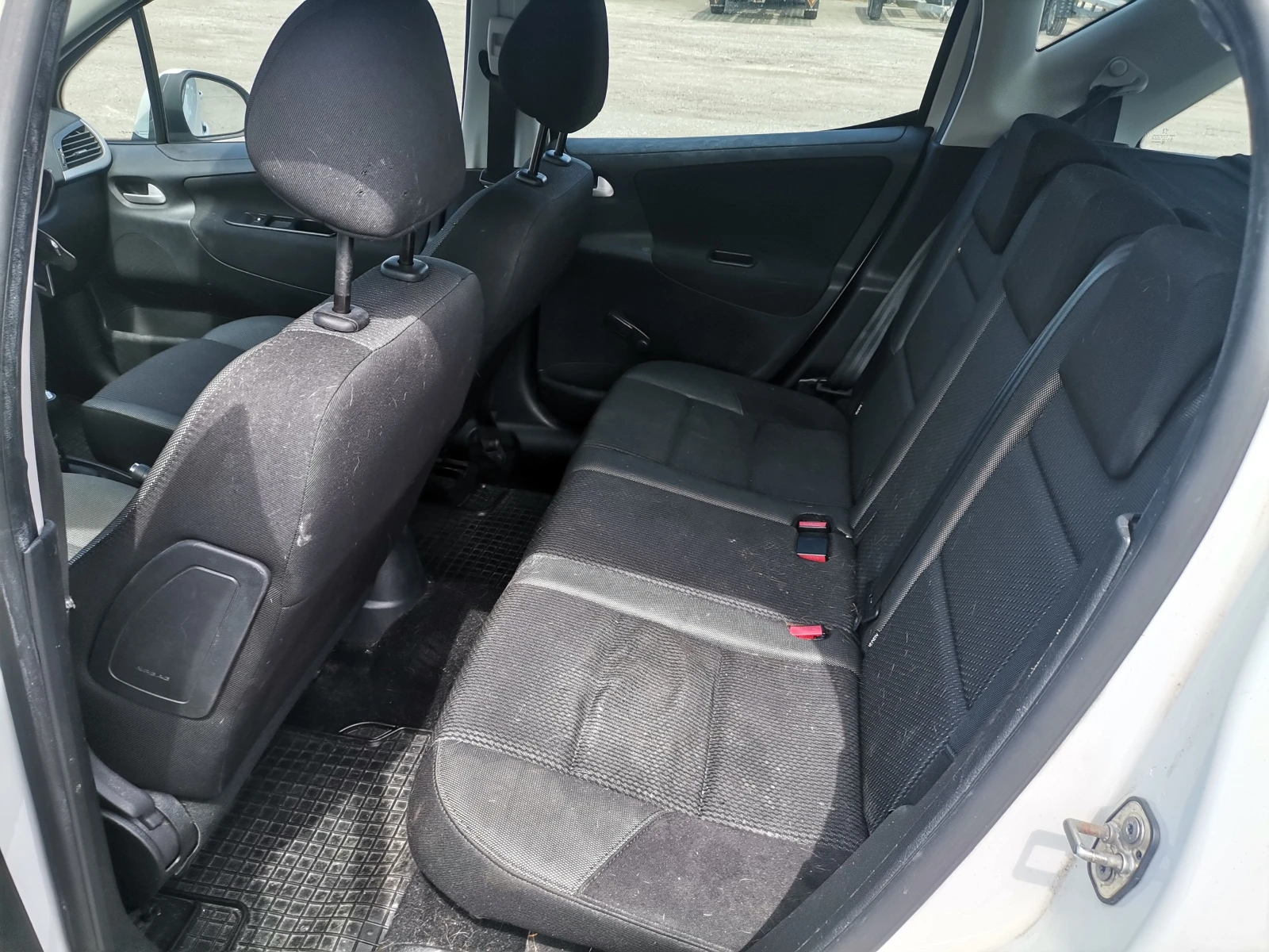 Peugeot 207 FACE* ПАНОРАМА* 151000КМ - изображение 9