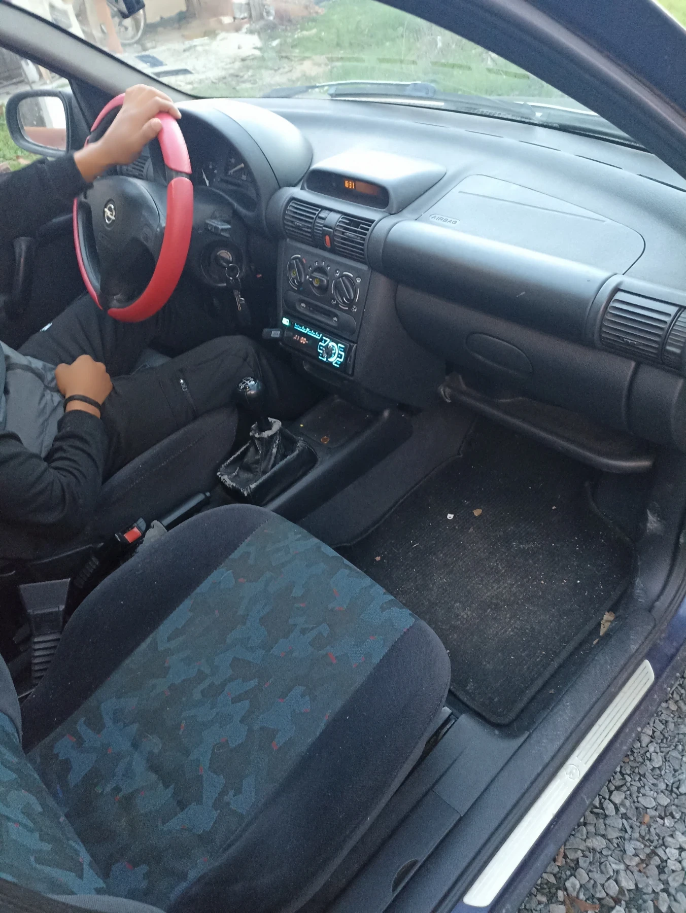 Opel Corsa 12 - изображение 2