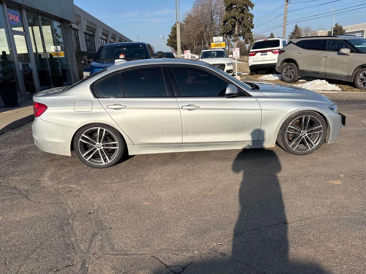 BMW 328 * 328d xDrive * ПОДГРЕВ* KEYLESS* ПАНО* ЕЛ. СЕДАЛК - изображение 3