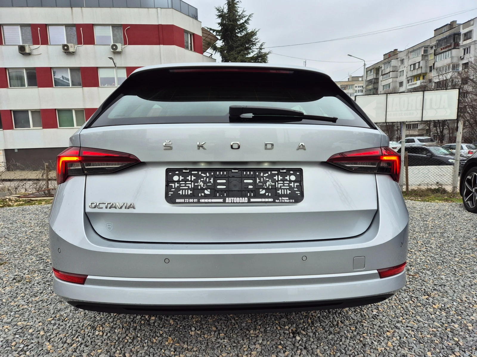 Skoda Octavia 2.0 TDI -150 K.S. AVTOMAT-LED-DISTRONIK-DIGITAL, снимка 6 - Автомобили и джипове - 53784004