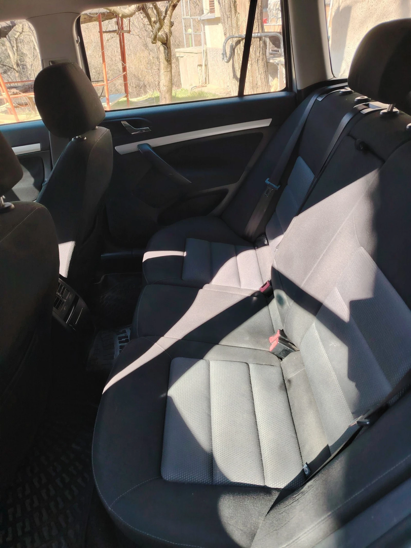 Skoda Octavia 2.0TDI DSG | Mobile.bg � ����������� 8