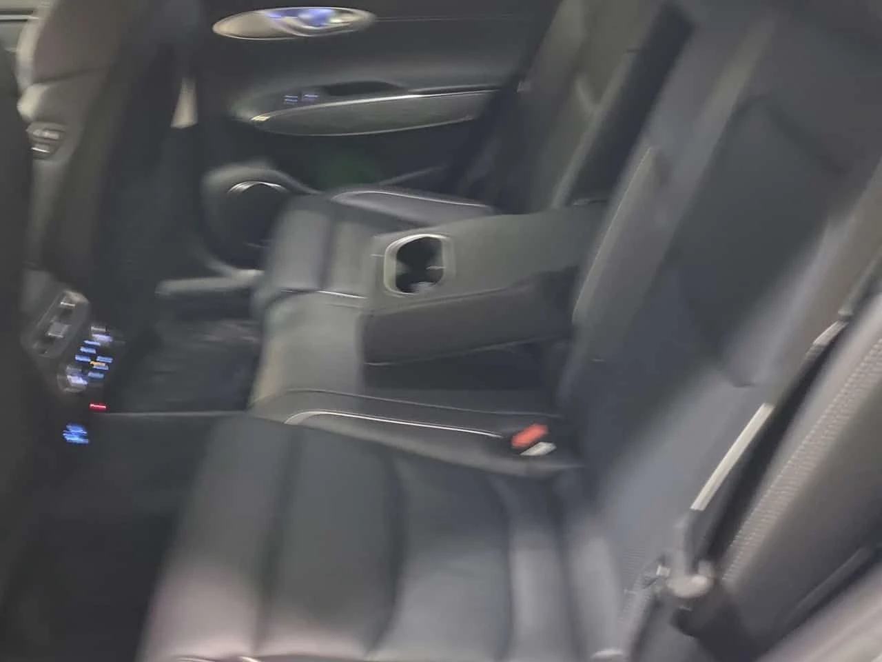 Genesis GV70  2.5T ADVANCED PLUS| PANORAMA| ���������| CARFAX | Mobile.bg � ����������� 12