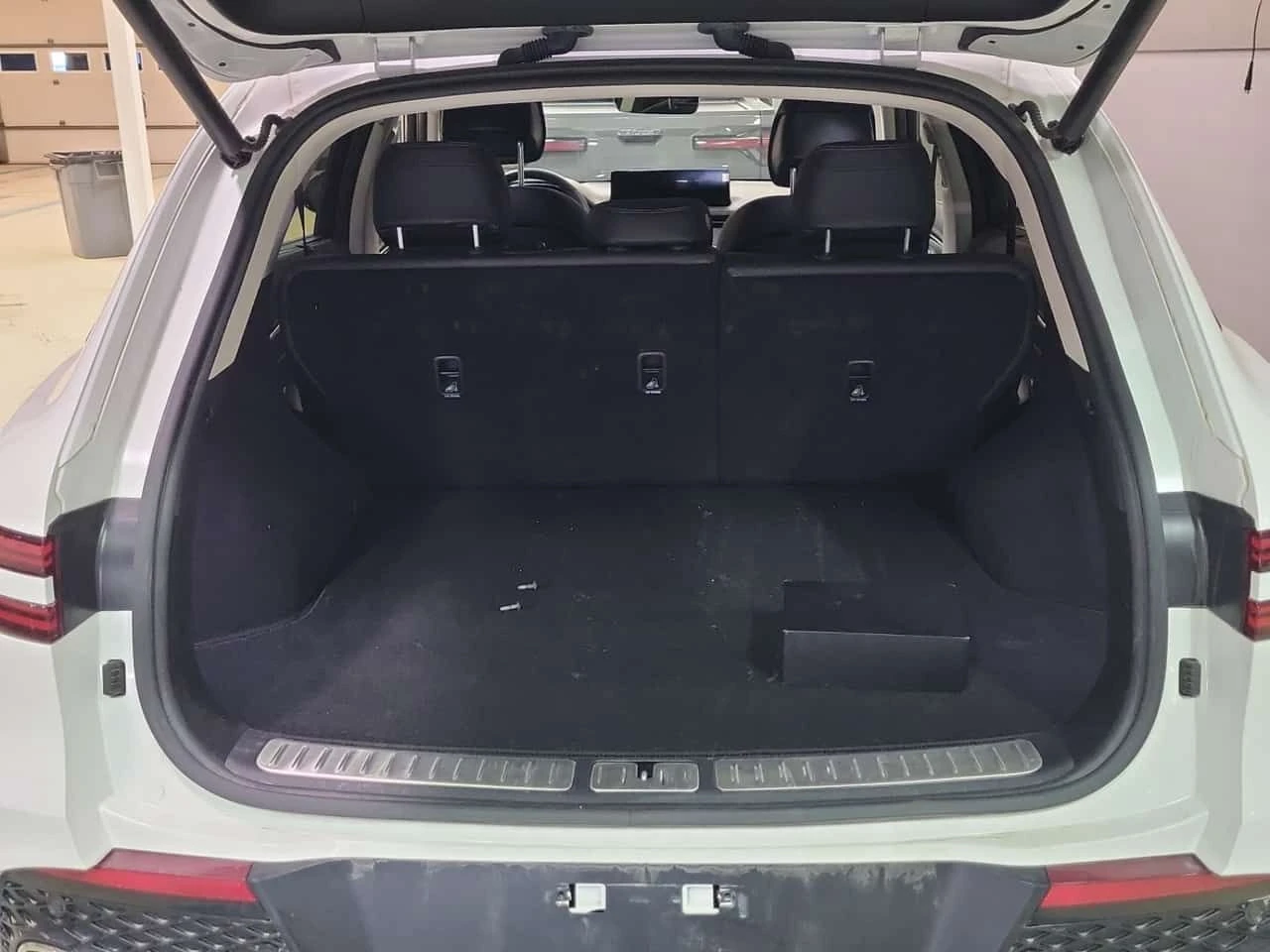 Genesis GV70  2.5T ADVANCED PLUS| PANORAMA| ���������| CARFAX | Mobile.bg � ����������� 14