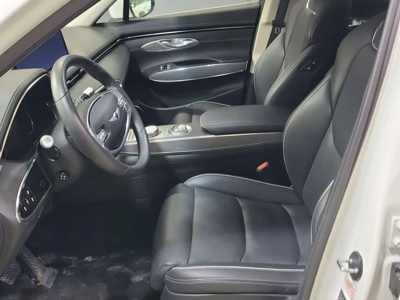 Genesis GV70  2.5T ADVANCED PLUS| PANORAMA| ���������| CARFAX | Mobile.bg � ����������� 5