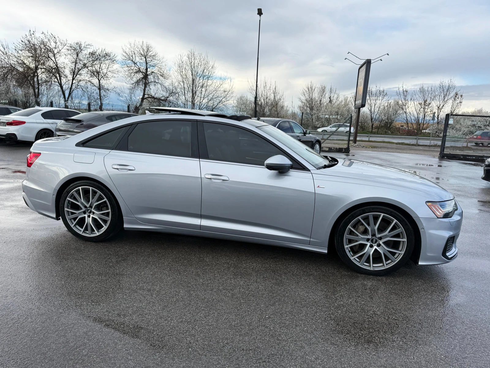 Audi A6 55TFSI-4x4-VAKUM-PANORAMA-MATRIX-360KAMERI-HEAD UP, снимка 2 - Автомобили и джипове - 54020604