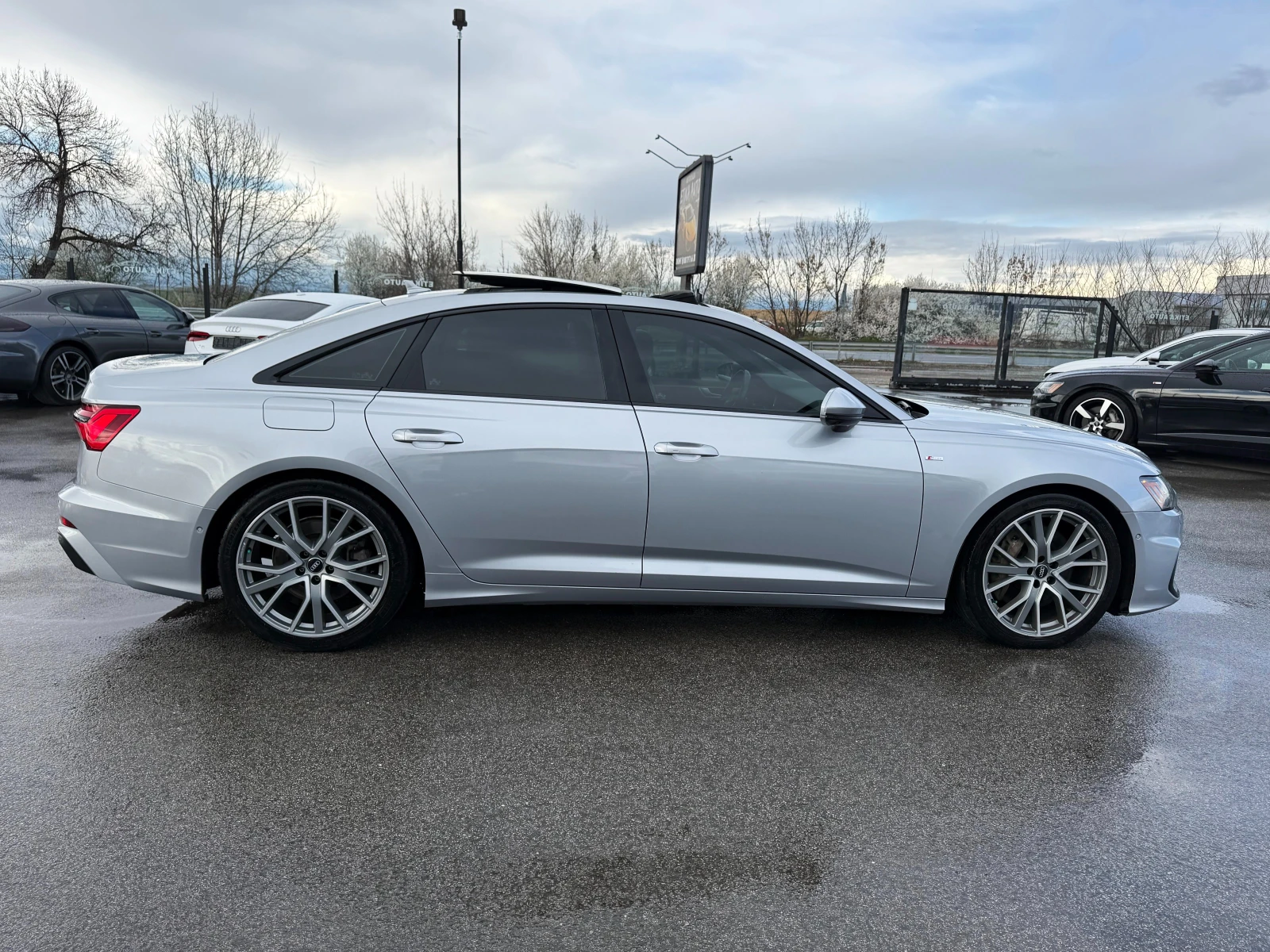 Audi A6 55TFSI-4x4-VAKUM-PANORAMA-MATRIX-360KAMERI-HEAD UP, снимка 6 - Автомобили и джипове - 54020604