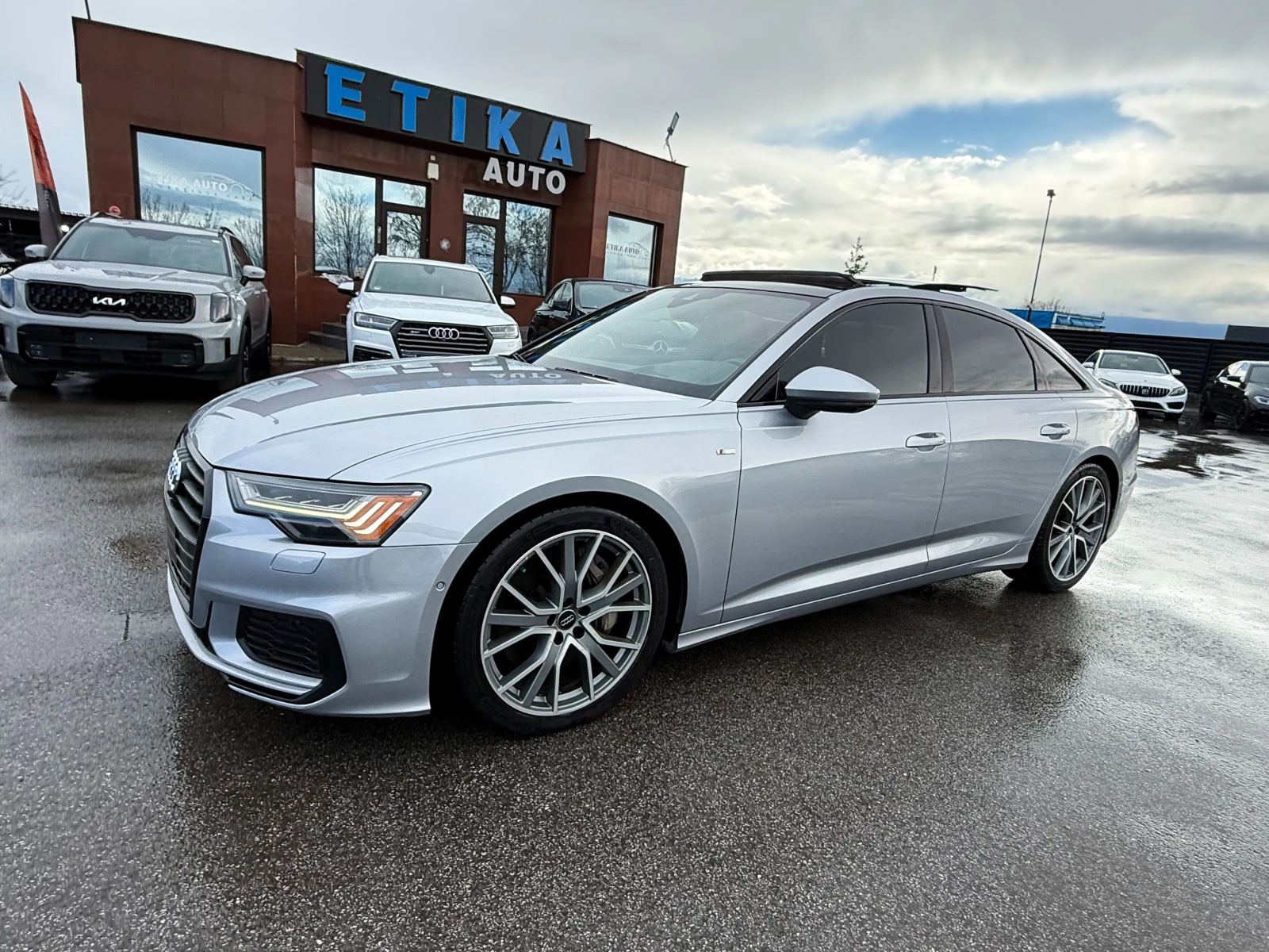 Audi A6 55TFSI-4x4-VAKUM-PANORAMA-MATRIX-360KAMERI-HEAD UP, снимка 3 - Автомобили и джипове - 54020604