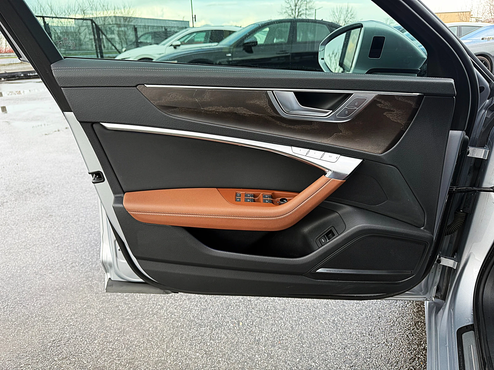 Audi A6 55TFSI-4x4-VAKUM-PANORAMA-MATRIX-360KAMERI-HEAD UP, снимка 7 - Автомобили и джипове - 54020604